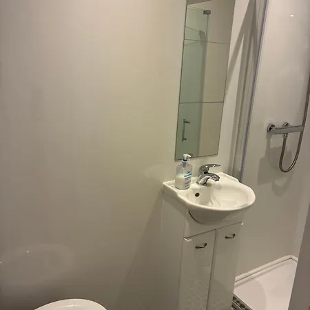 4 Bayview Terrace Konukevi