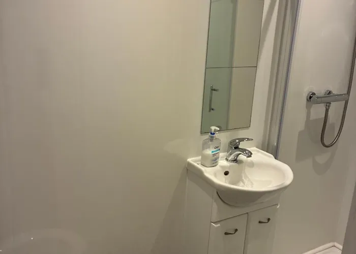 4 Bayview Terrace Konukevi